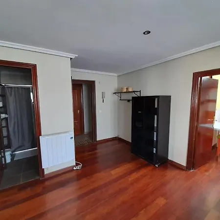 Apartamento En Eysines 34 2 Izq A 2 Km De La Playa De Salinas *