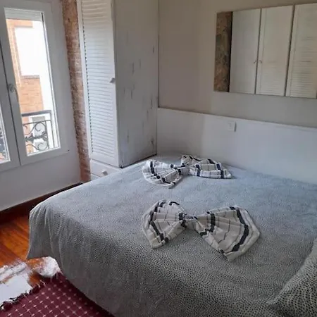 Apartamento En Eysines 34 2 Izq A 2 Km De La Playa De Salinas