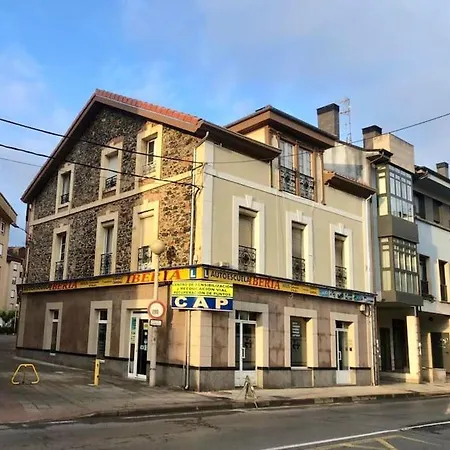 Apartamento En Eysines 34 2 Izq A 2 Km De La Playa De Salinas *