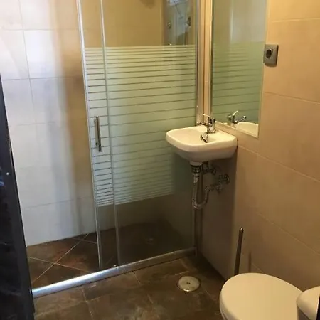 Apartamento En Eysines 34 2 Izq A 2 Km De La Playa De Salinas Apartment *